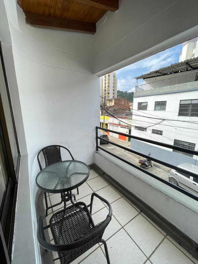 Apartahotel Circunvalar By Parceros Group Pereira Esterno foto