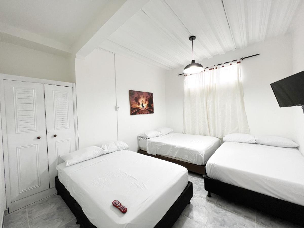 Apartahotel Circunvalar By Parceros Group Pereira Esterno foto